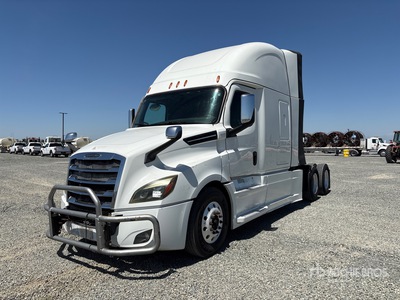 2021 Freightliner Cascadia 126 6x4 T/A Sleeper Truck Tractor