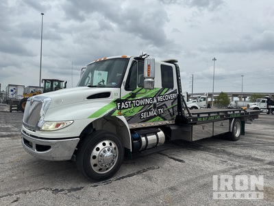 2019 International 4300 SBA 4x2 Extended Cab Tow Truck