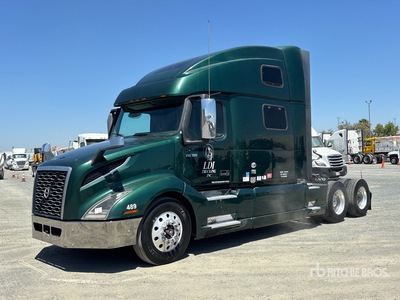 2019 Volvo VNL860 6x4 T/A Sleeper Truck Tractor