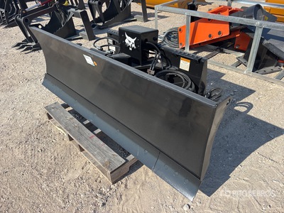 Bobcat 80 in PAT Skid Steer Dozer