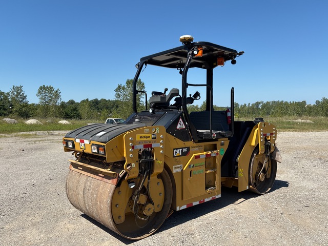 2019 Cat CB7 Double Drum Roller 2019 Cat CB7 Double Drum Roller