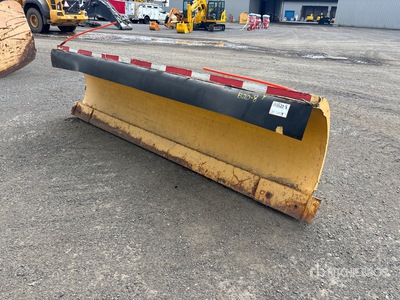 10 ft Hydraulic Reversing Snow Plow - Fits Truck