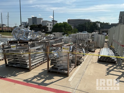 Quantity of Aluminum Trays (Unused)