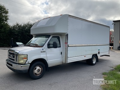 2008 Ford E-350 4x2 Camion fourgon