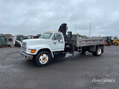 Hiab 081 AW 4050 kg Knuckle Boom on 1999 Ford F800 4x2 Boom Truck