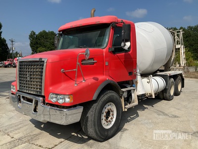 2015 Volvo VHD 6x4 Mixer vrachtwagen