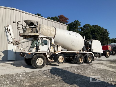 2007 Oshkosh S Series 10x6 Front Discharge Mixer vrachtwagen