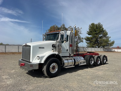 2018 Kenworth T800 8x4 Heavy Haul Tri/A Day Cab Truck Tractor