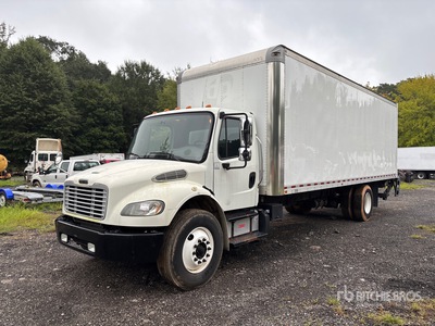 2017 Freightliner M2 106 Furgonetka