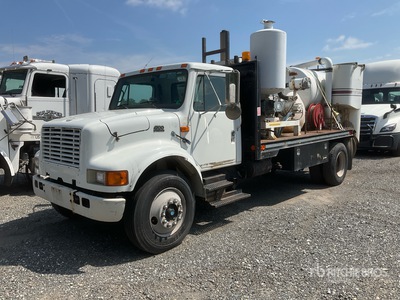 1999 International 4700 4x2 Cysterna próżniowa (Inoperable)