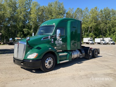 2018 Kenworth T680 6x4 Cabeza Tractora Cabina Dormitorio