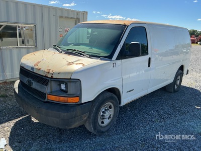 2003 Chevrolet Express 3500 Cargo Van