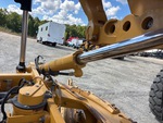 Hydraulics with Saddle Positioning Cylinder