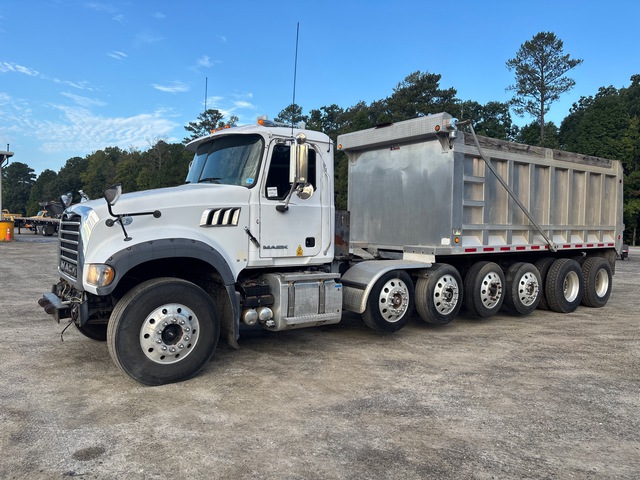 2015 Mack GU713 14x4 Six Axle Dump Truck 2015 Mack GU713 14x4 Six Axle Dump Truck