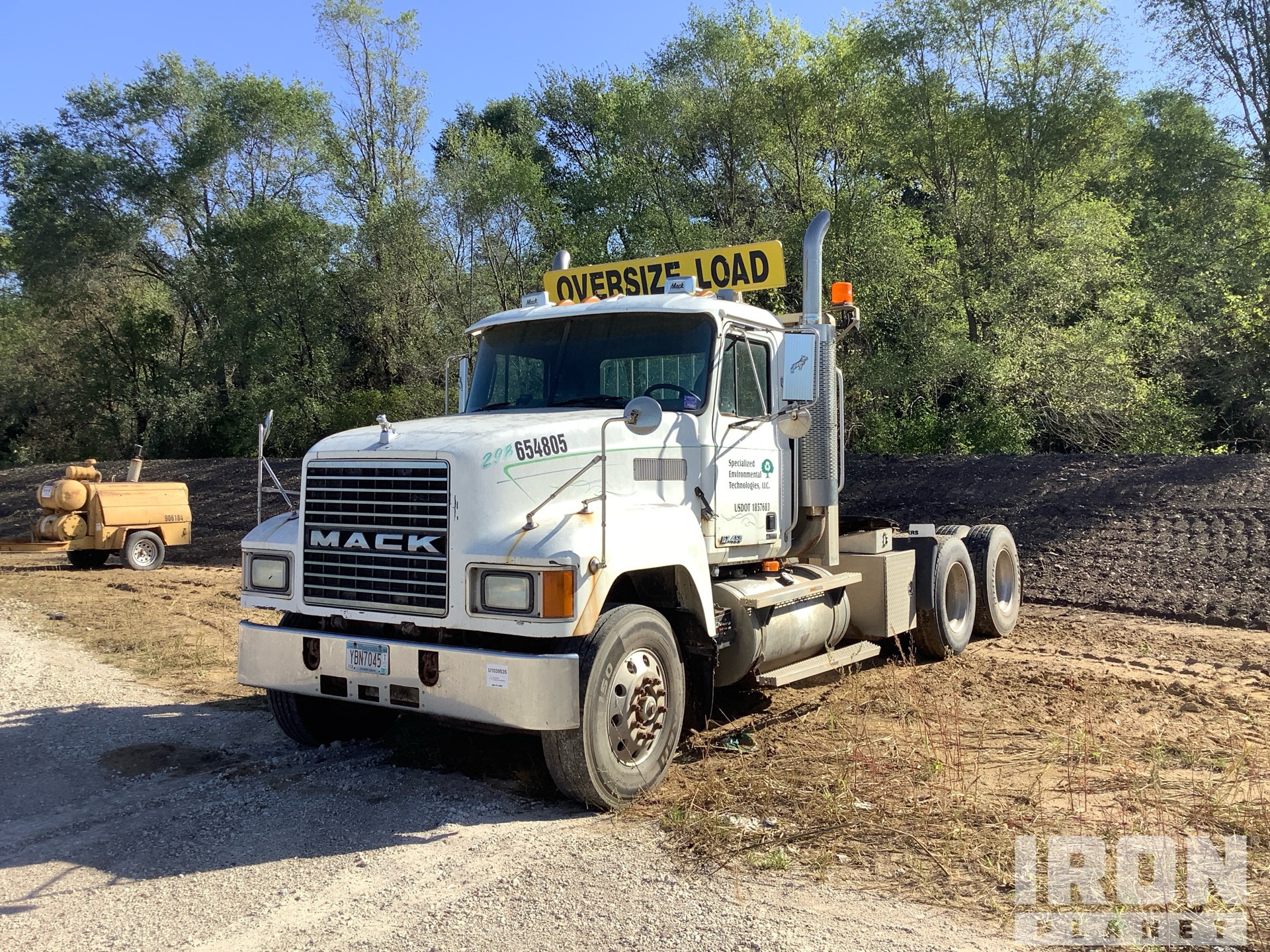 1998 Mack CH613 6x4 T/A Day Cab Truck Tractor