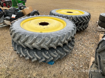 Quantity of (4) 320/90R46 Sprayer Tires - Fits John Deere 4730