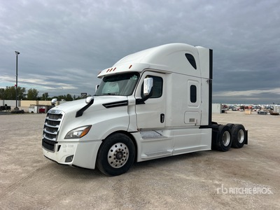 2019 Freightliner Cascadia 126 6x4 T/A Sleeper Truck Tractor