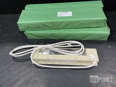 (10) LC DOANE 437-Z-AXX Bed Lights
