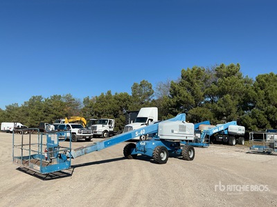 2012 Genie S40 4WD Dual Fuel Nacelle Télescopique