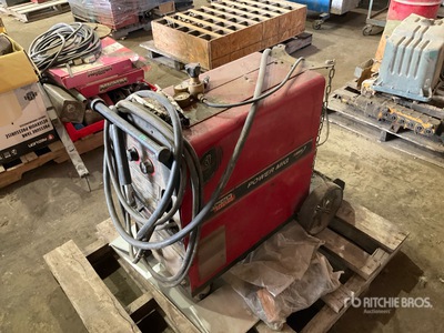 Lincoln Electric Power mig 225 225 A MIG Electric Welder