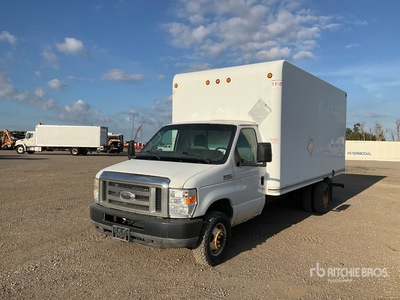 2018 Ford E-450 4x2 Camion fourgon
