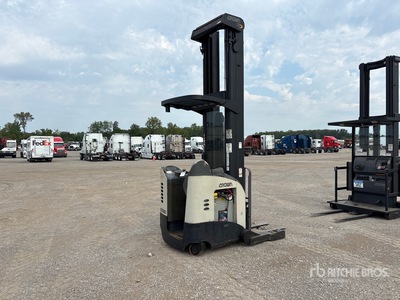 Crown RR522545 2280 lb Reach Truck