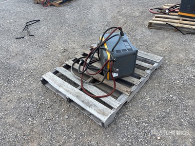 EnerSys E13-HL-4Y Batterij oplader