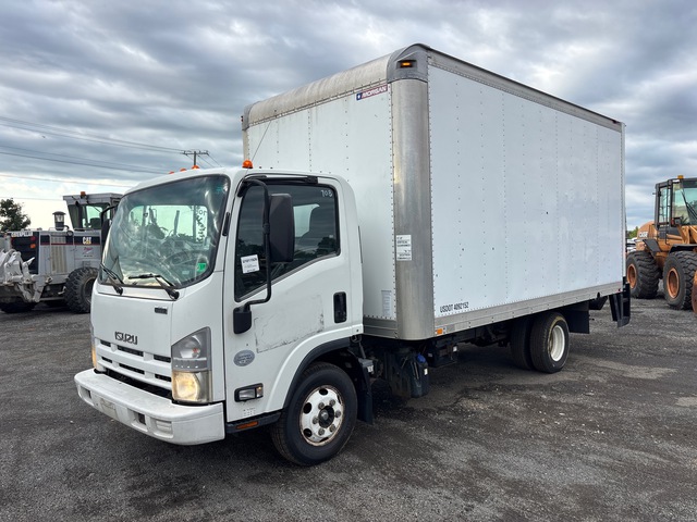 2015 Isuzu NPR 4x2 Van Truck