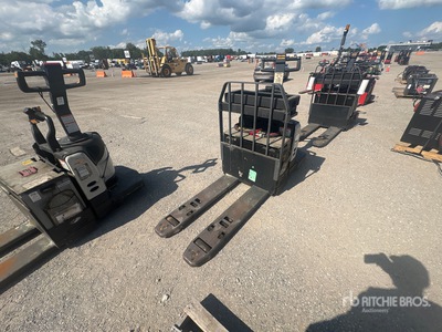 Crown PE4000-60 6000 lb Electric Pallet Jack