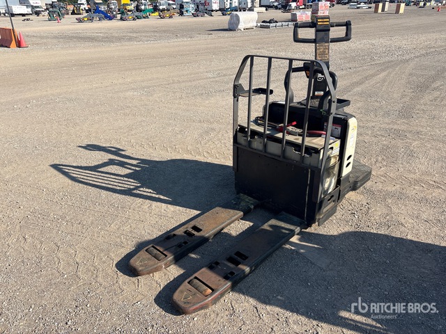 2006 Crown PE4000-60 6000 lb Electric Pallet Jack