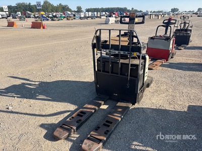 Crown PE4000-60 6000 lb Electric Palettenheber