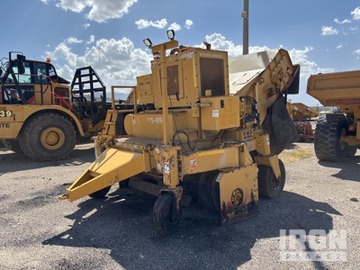 Cat BG-650 Windrow Elevator