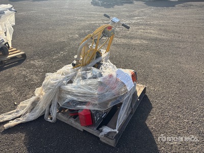 Concrete saw