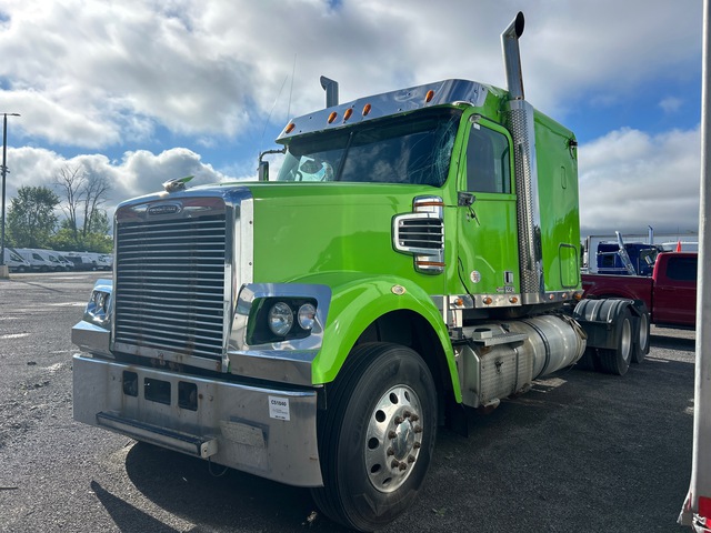2021 Freightliner 122SD 6x4 T/A Sleeper Truck Tractor (Inoperable) 2021 Freightliner 122SD 6x4 T/A Sleeper Truck Tractor (Inoperable)