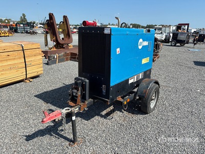 2021 Miller Big Blue 500D Soudeuse à moteur