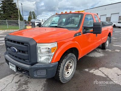 2013 Ford F-350 XL 4x2 Extended Cab Pickup