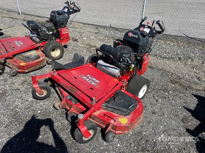 2024 Exmark Turf Tracer X-Series Stand-On Rasa erba