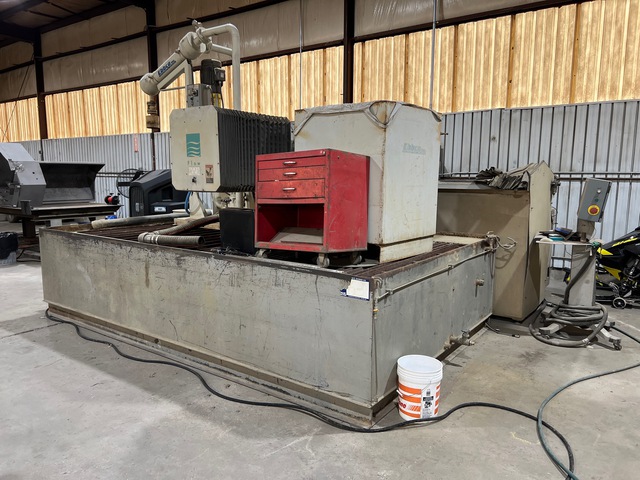 2010 Flow international corporation 713633-1 6 ft x 12 ft Waterjet Cutting Machine