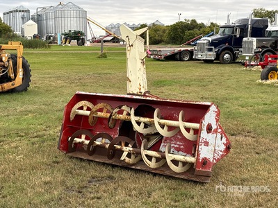 Buhler Farm King 960 8 ft 3-Point Souffleuse à neige