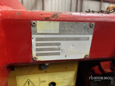 Seppi Maxisoil 225 84 in 3 Pt Hitch Aplicador de mantillo