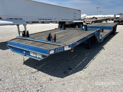 1990 Falcon 35 ft S/A Equipment Trailer (Inoperable)