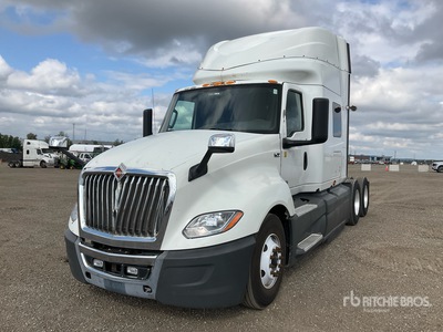 2018 International LT625 6x4 تراكتور شاحنة كابينة النوم (ثنائية المحور)