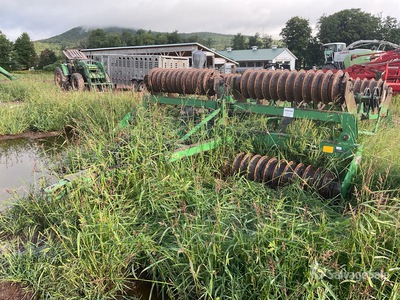 John Deere 970 Roller Harrow ملحق زراعي