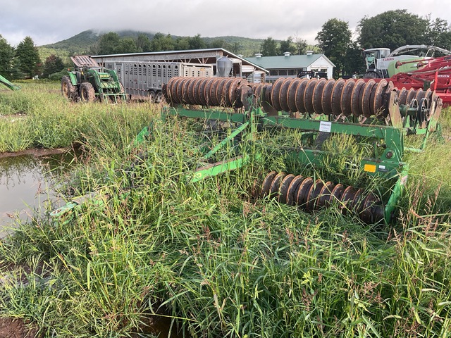 John Deere 970 Roller Harrow