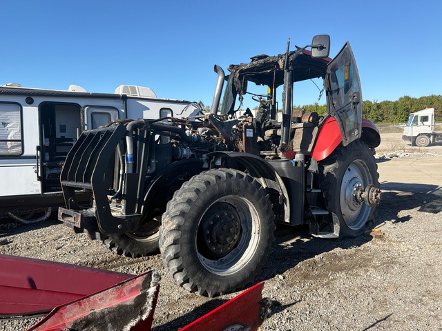 2013 Case IH Magnum 180 4WD Tractor (Inoperable)