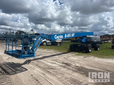 2022 Genie S-85 HF 4WD Diesel Telescopic Boom Lift