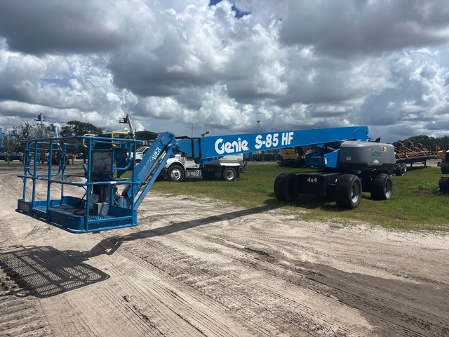2022 Genie S-85 HF 4WD Diesel Telescopic Boom Lift