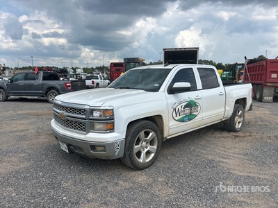 2015 Chevrolet Silverado 1500 4x2 Crew Cab Pickup
