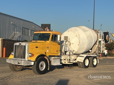 2004 Peterbilt 357 8x4 Mixer vrachtwagen