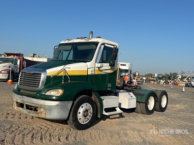 2006 Freightliner Columbia 120 6x4 T/A Dagcabine Trekker